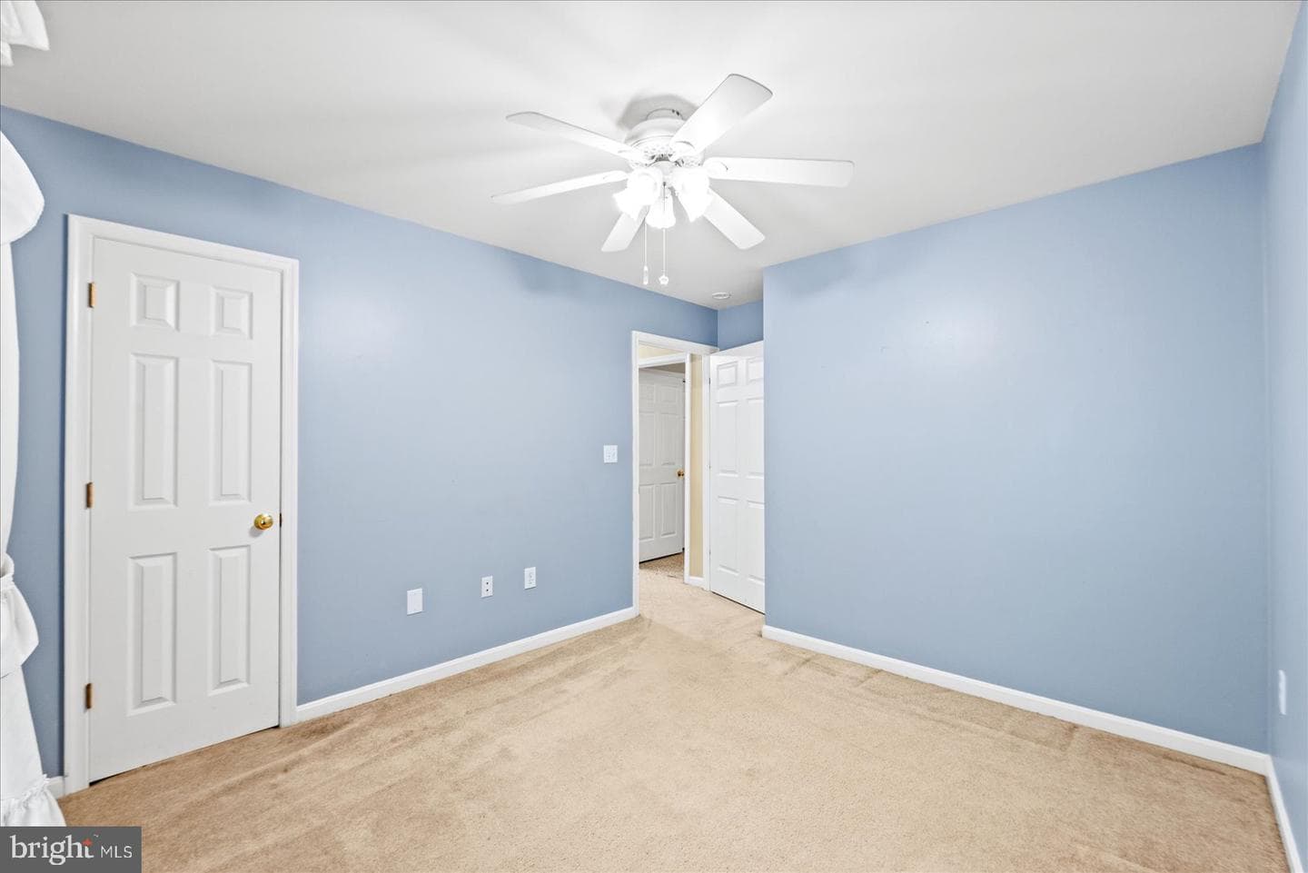 18084 Harding Drive photo 22