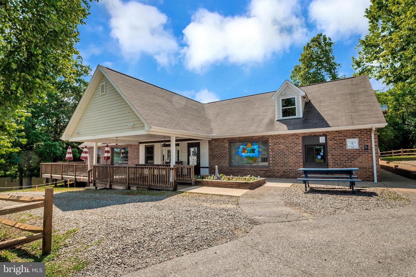 68 Albertson Court photo 36