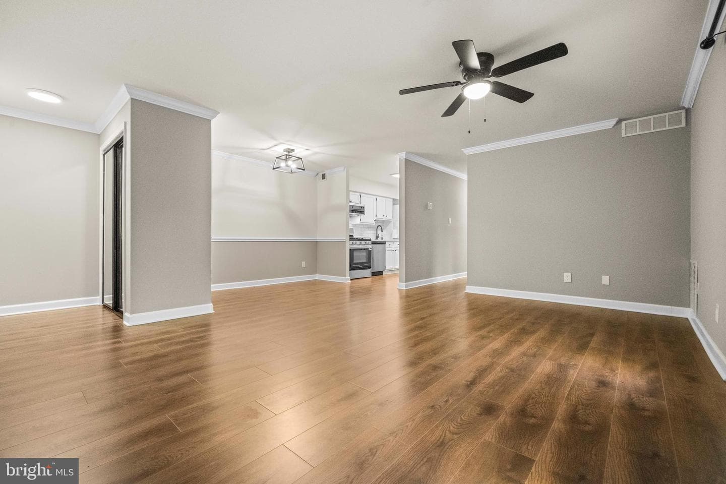 1134 S Washington Street #t1 photo 7