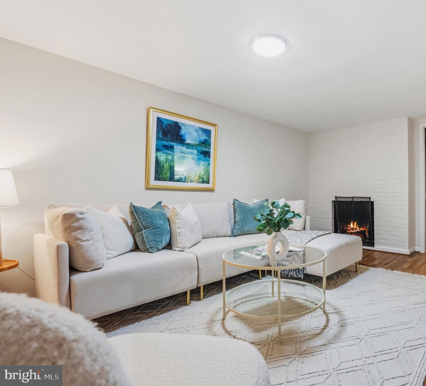 304 Rollins Street photo 19