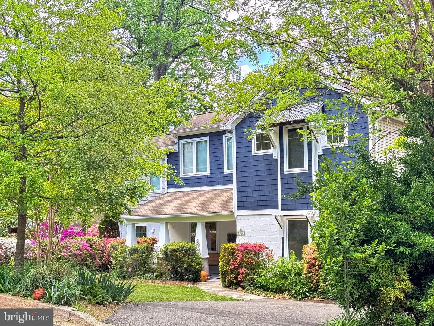 1312 Robinson Place