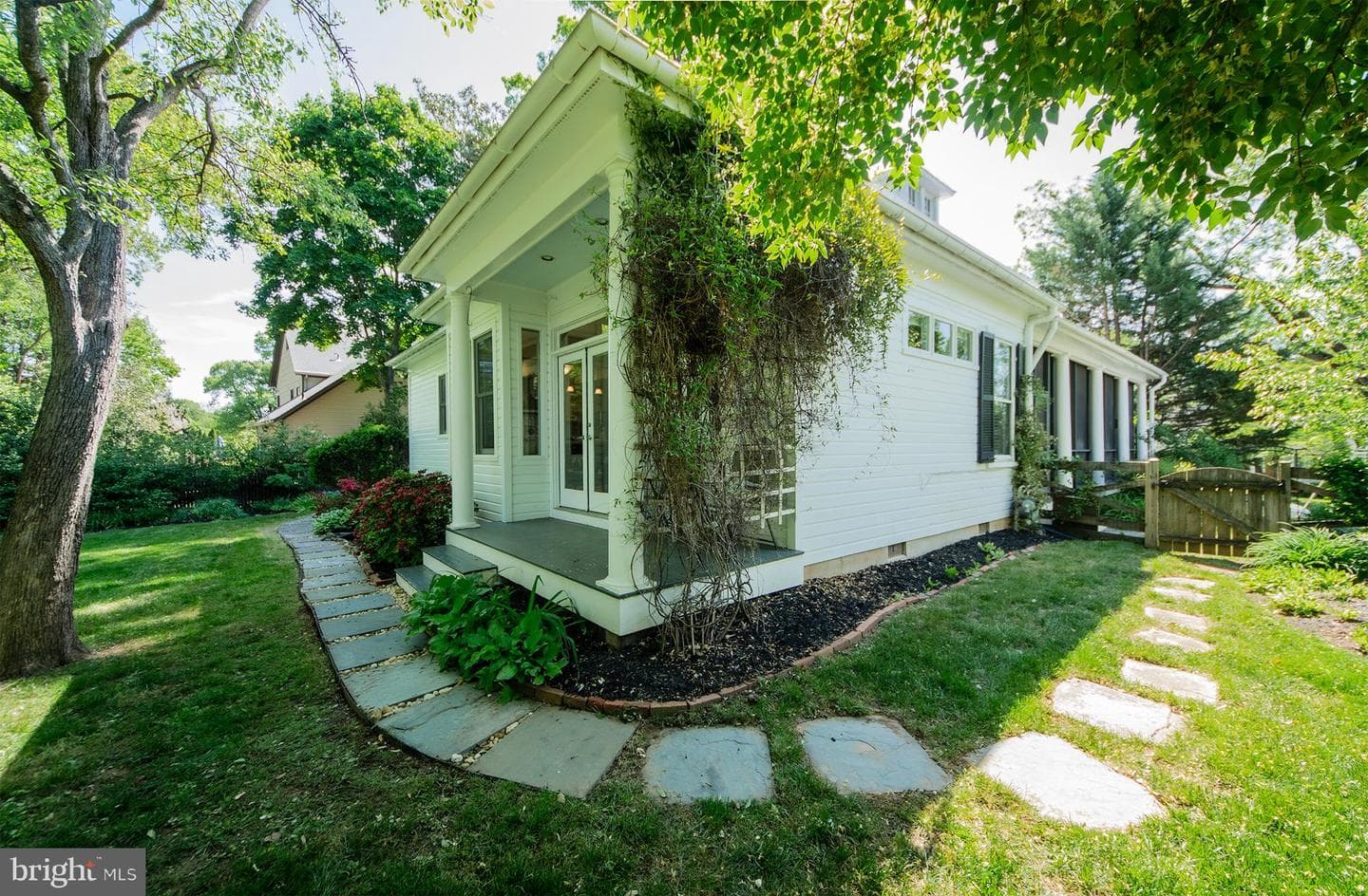 208 Patterson Street photo 43