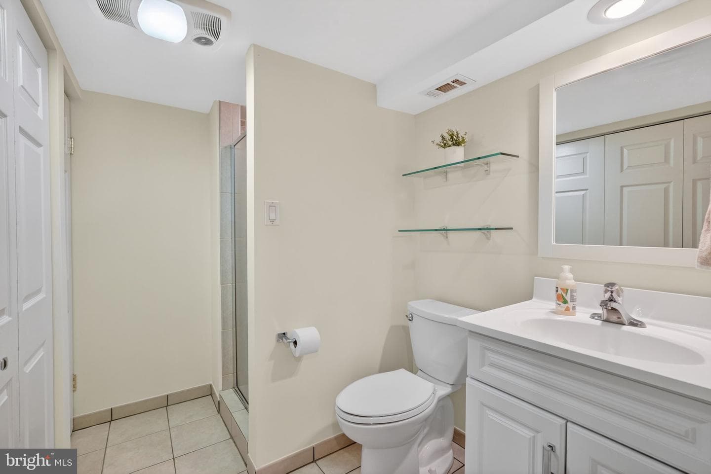 312 Lincoln Avenue photo 13