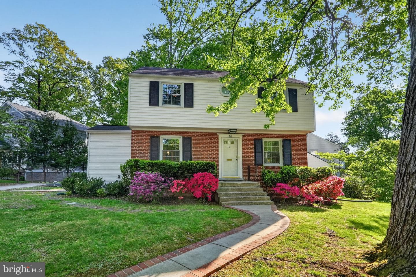 312 Lincoln Avenue photo 46