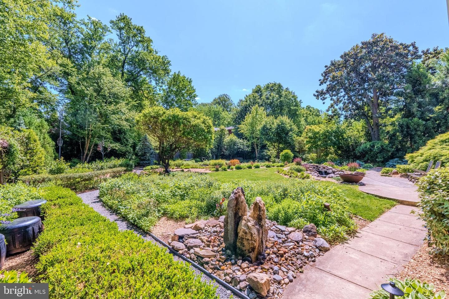 312 N Van Buren Street photo 55