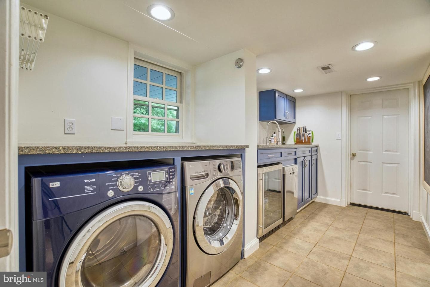 312 N Van Buren Street photo 72