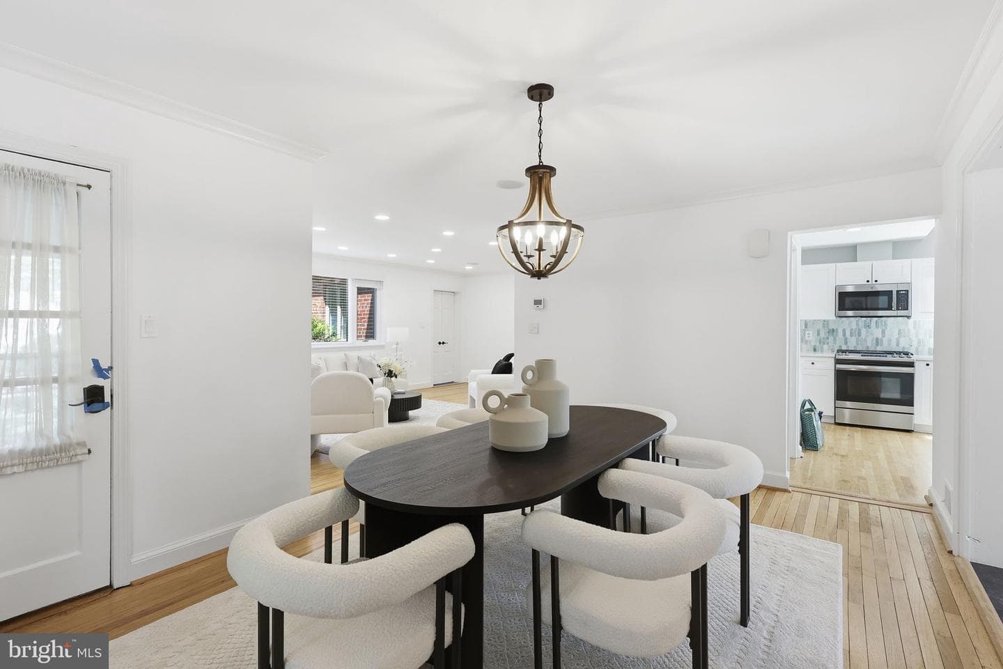 503 Dorchester Road photo 4