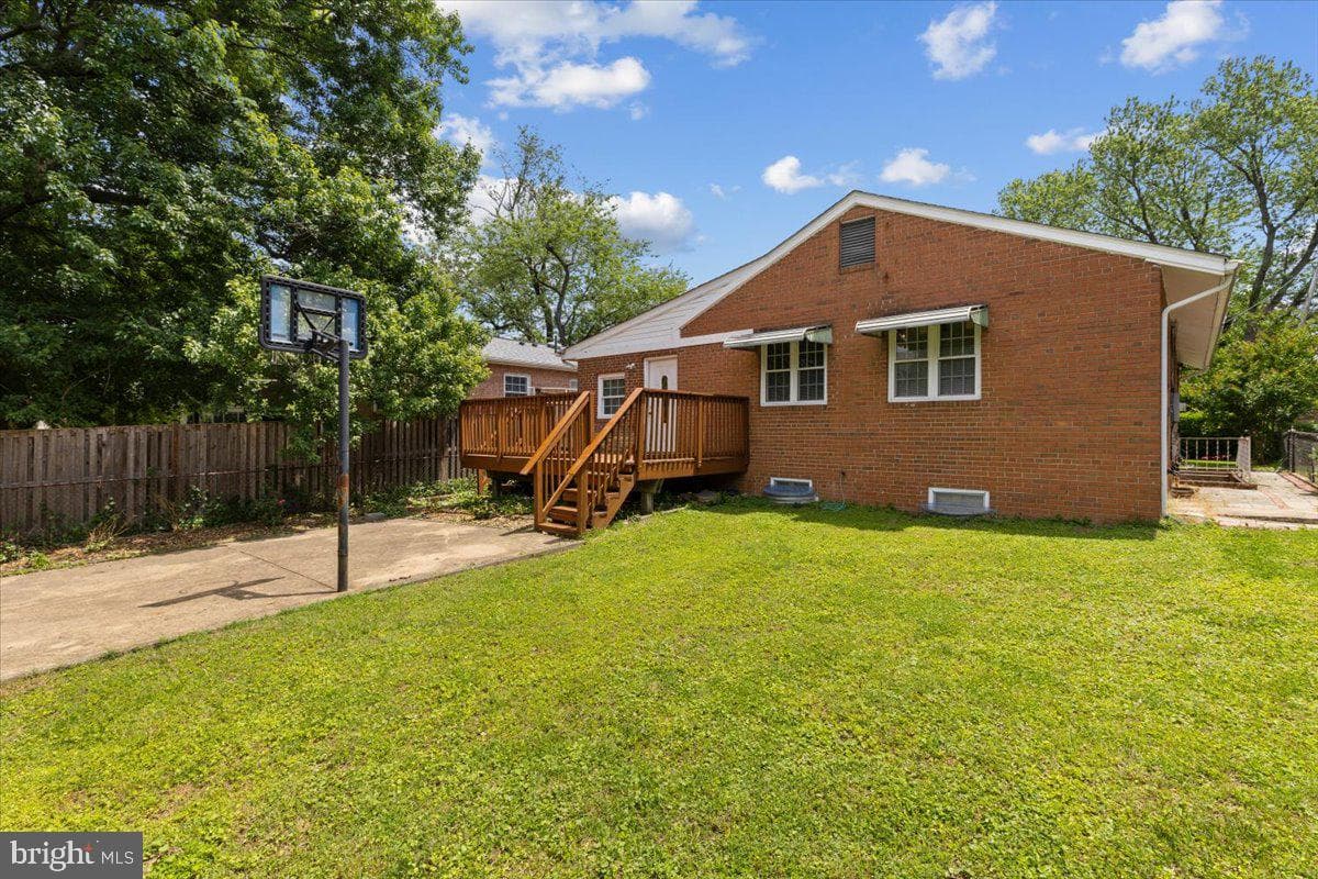 202 S Cherry Street photo 35