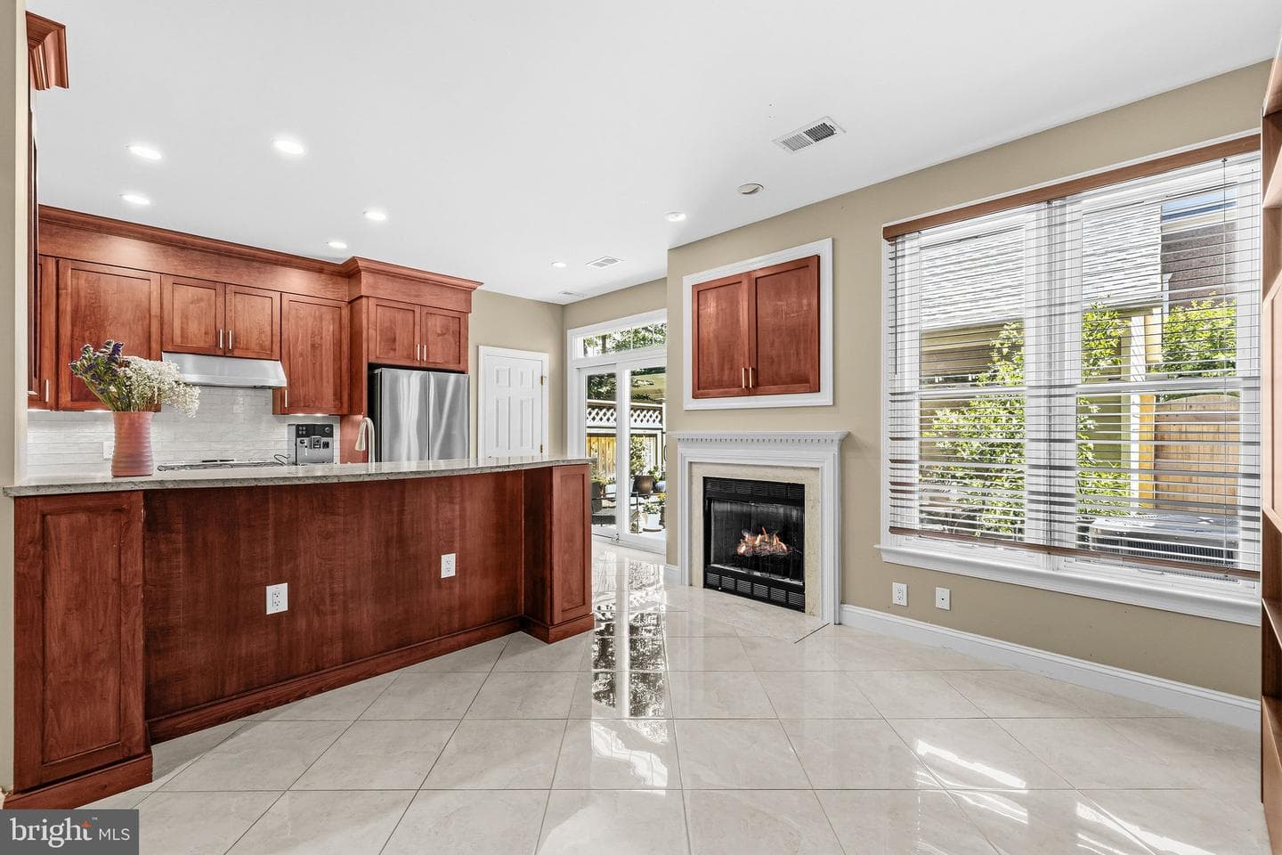 313 Hillwood Avenue photo 11
