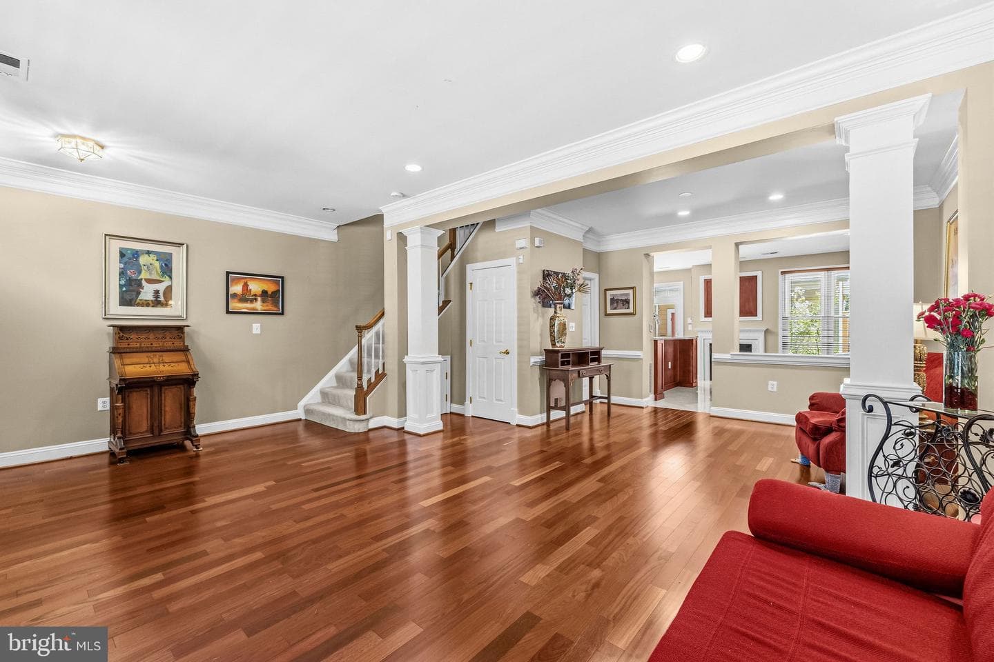 313 Hillwood Avenue photo 3