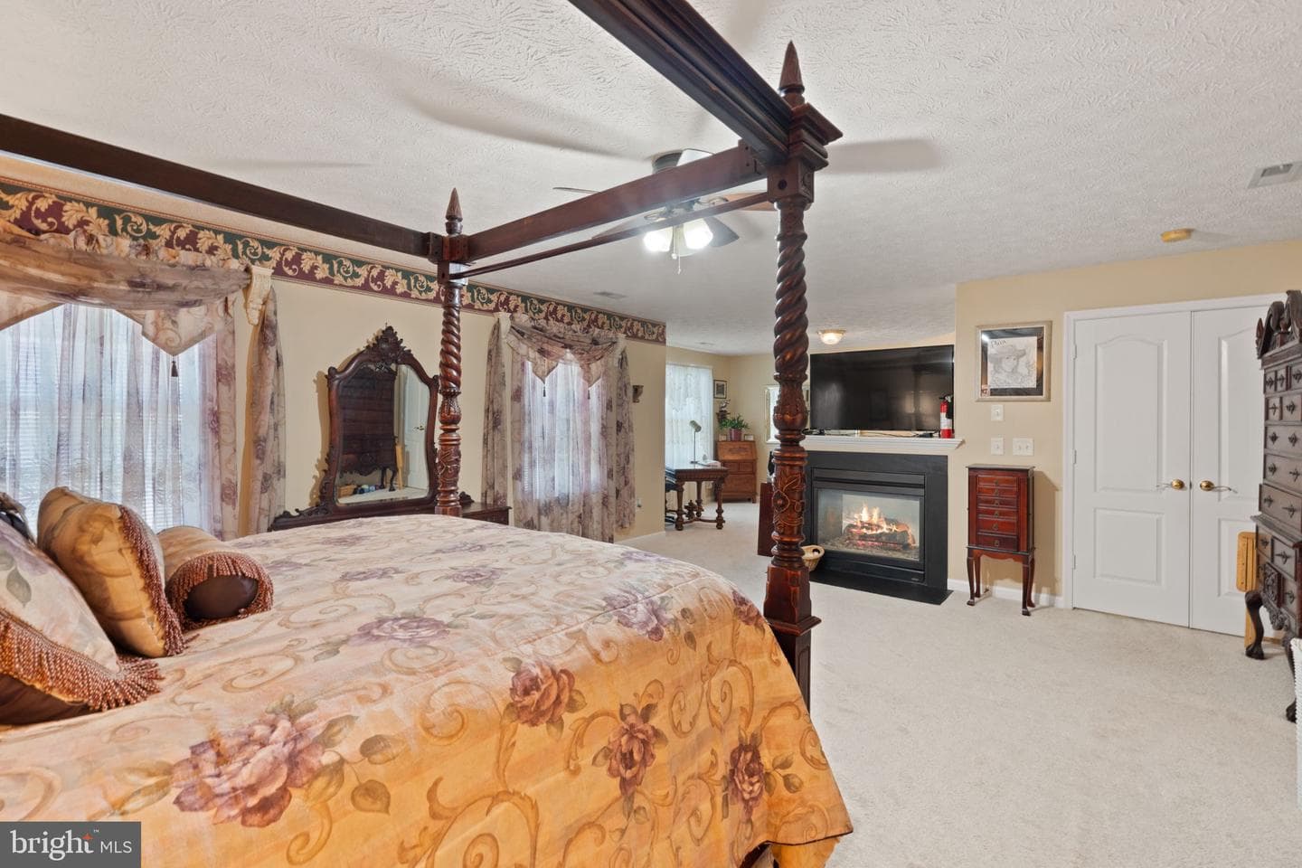 1002 Black Oak Court photo 31