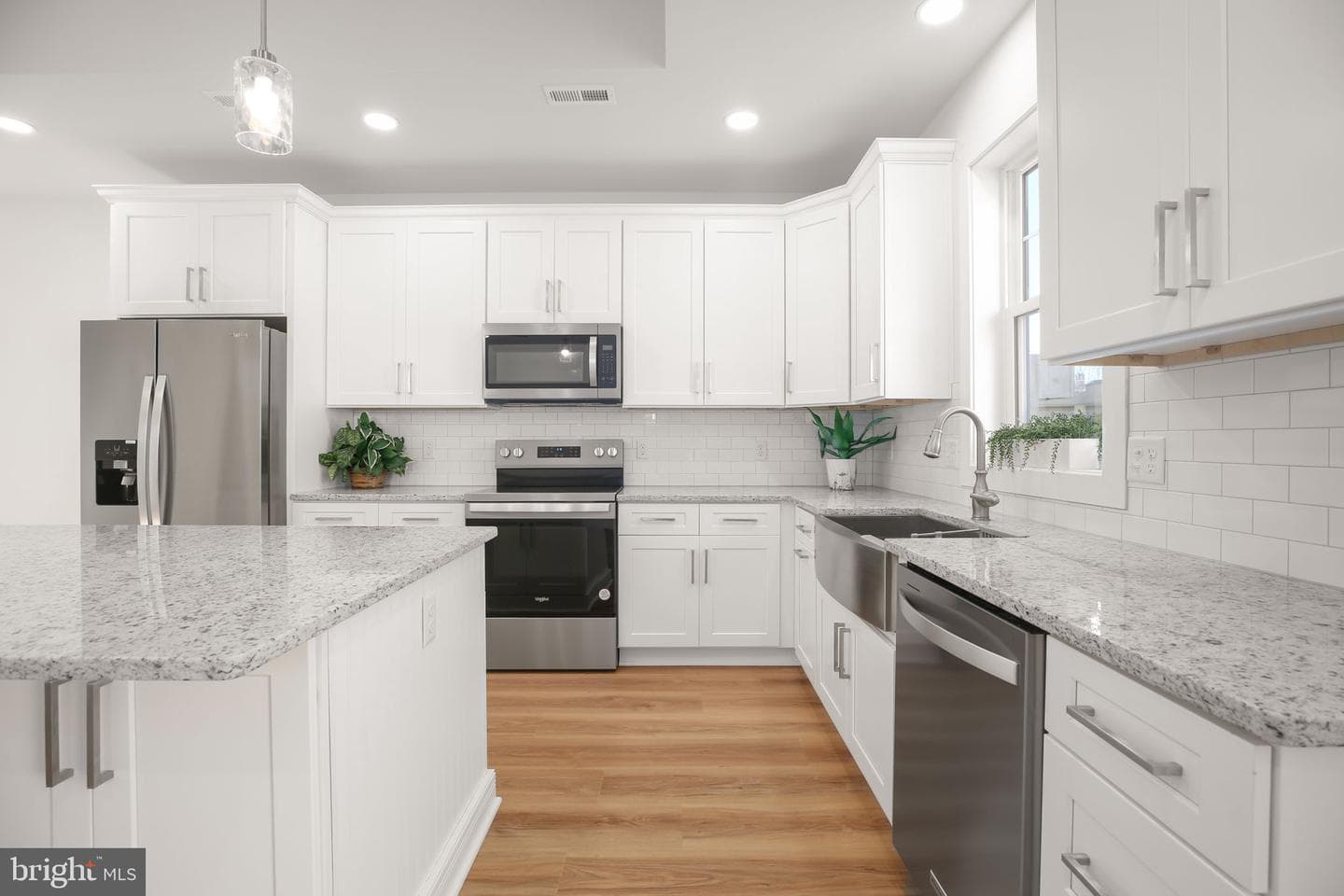 1606 Charles Street photo 23