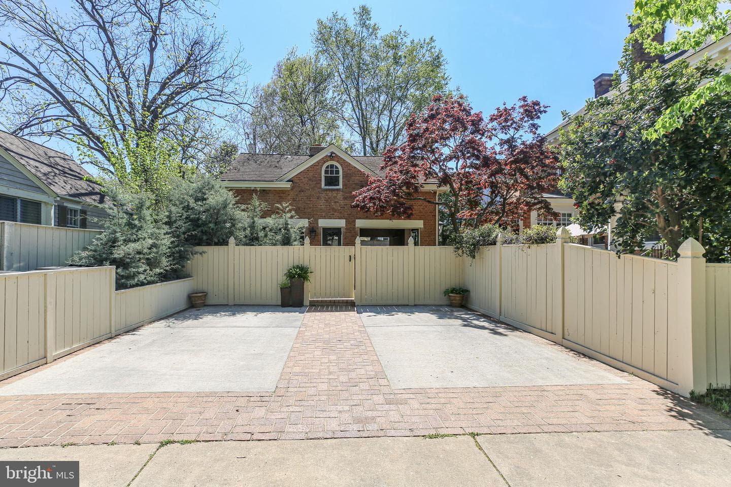 1111 Prince Edward Street photo 89
