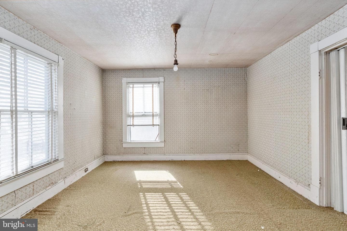 2510 Charles Street photo 38
