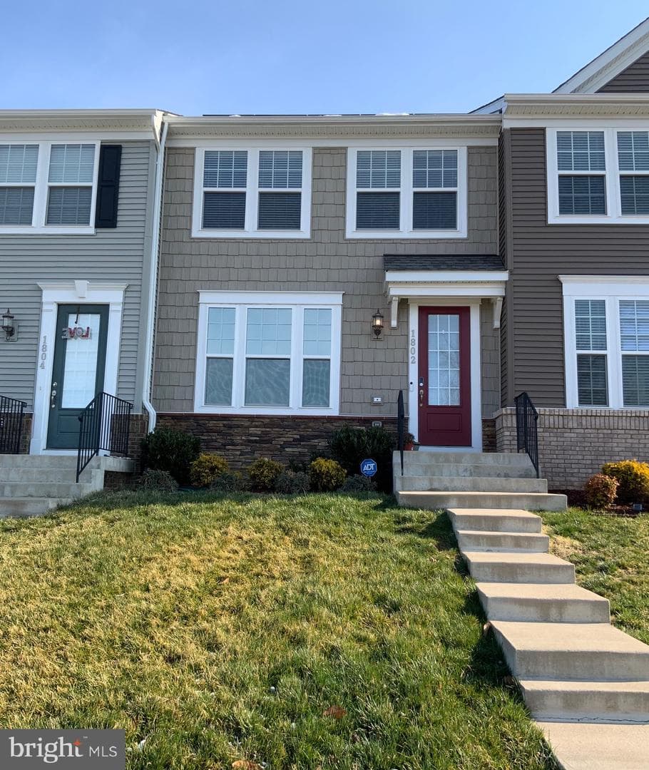 1802 Briscoe Lane