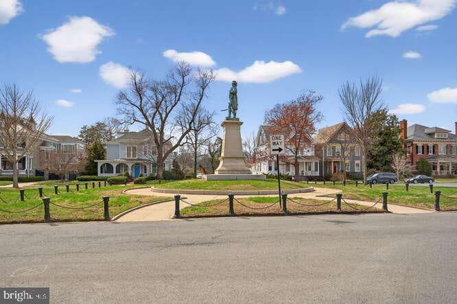 1305 Washington Avenue photo 48