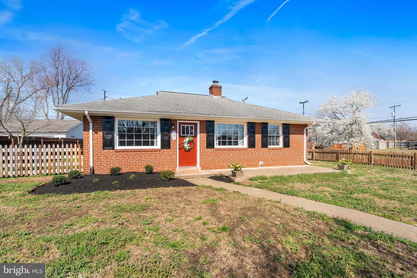 501 Hanson Avenue photo 2