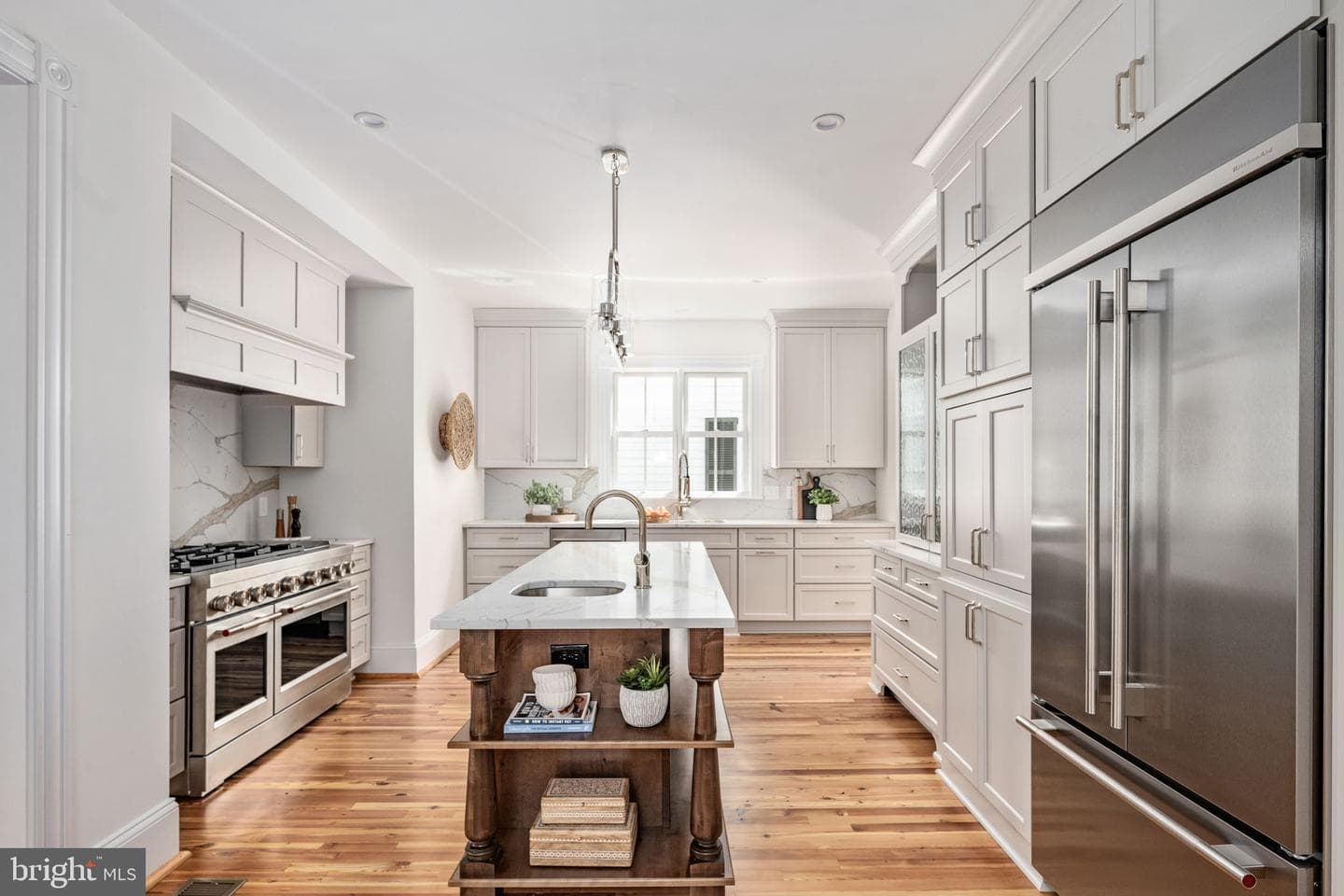 1403 Washington Avenue photo 3
