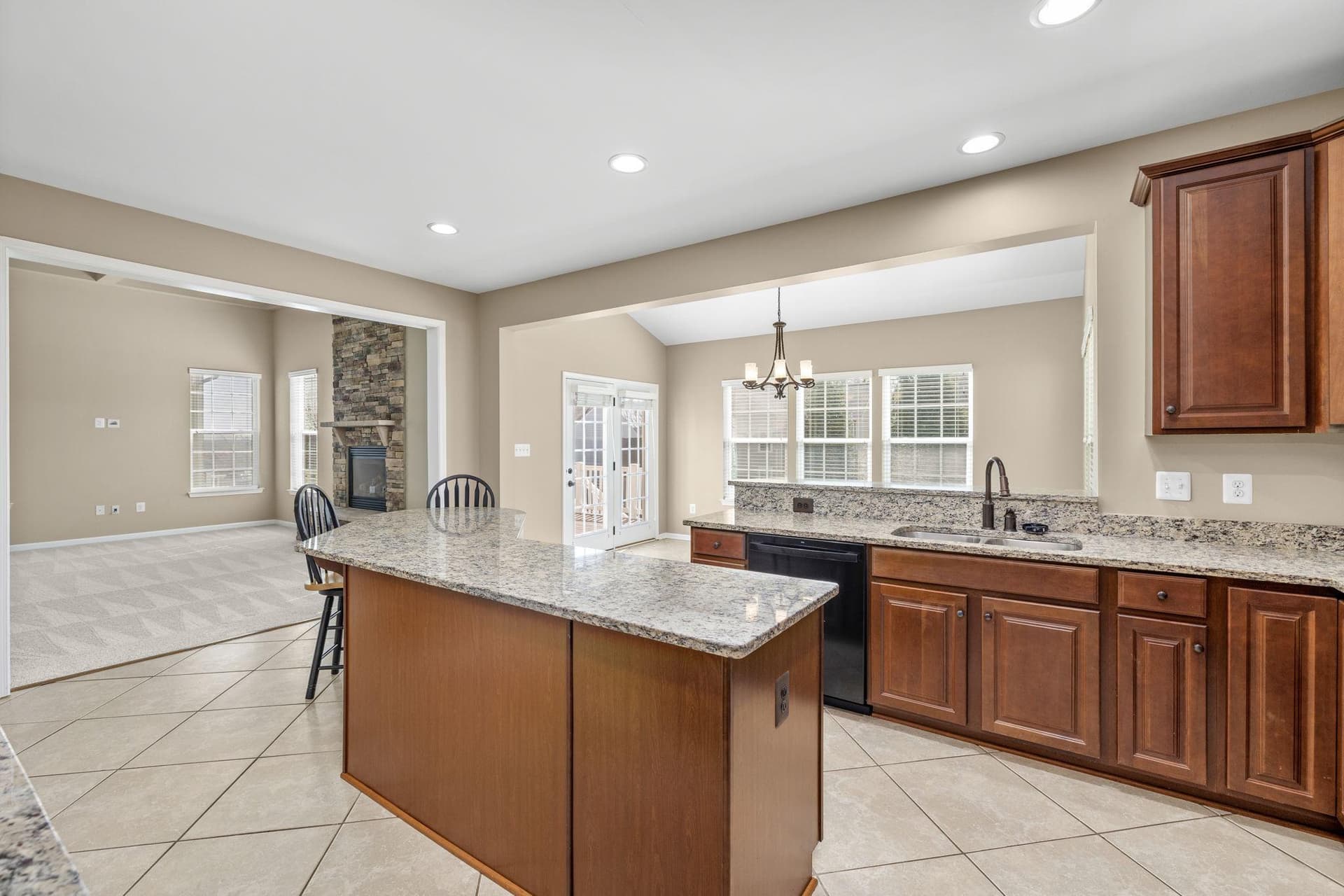 1016 Innis Drive photo 20