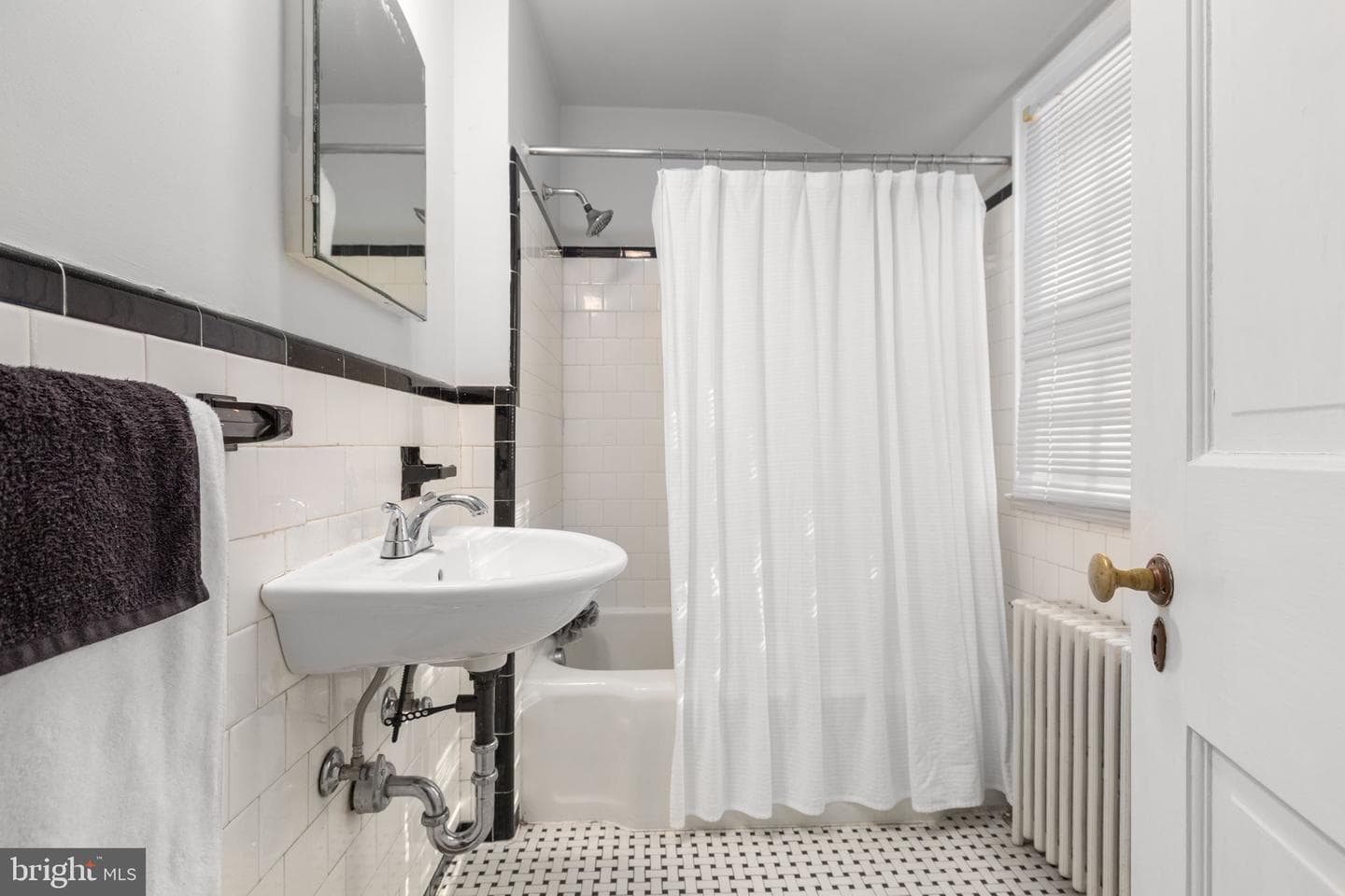 1110 College Avenue photo 23
