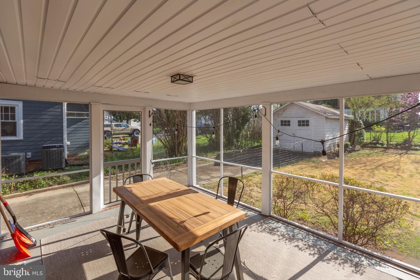 1110 College Avenue photo 28