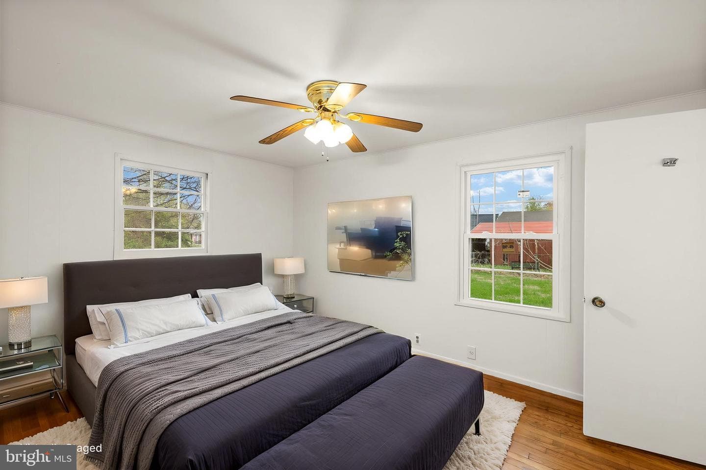 1306 Cardwell Street photo 41