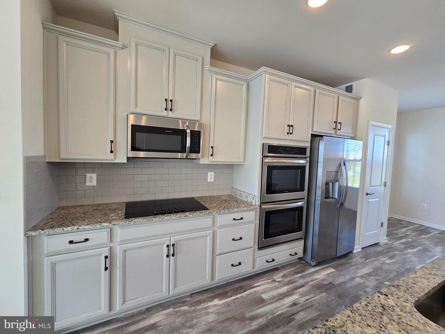 2208 Shadmoor Drive photo 7