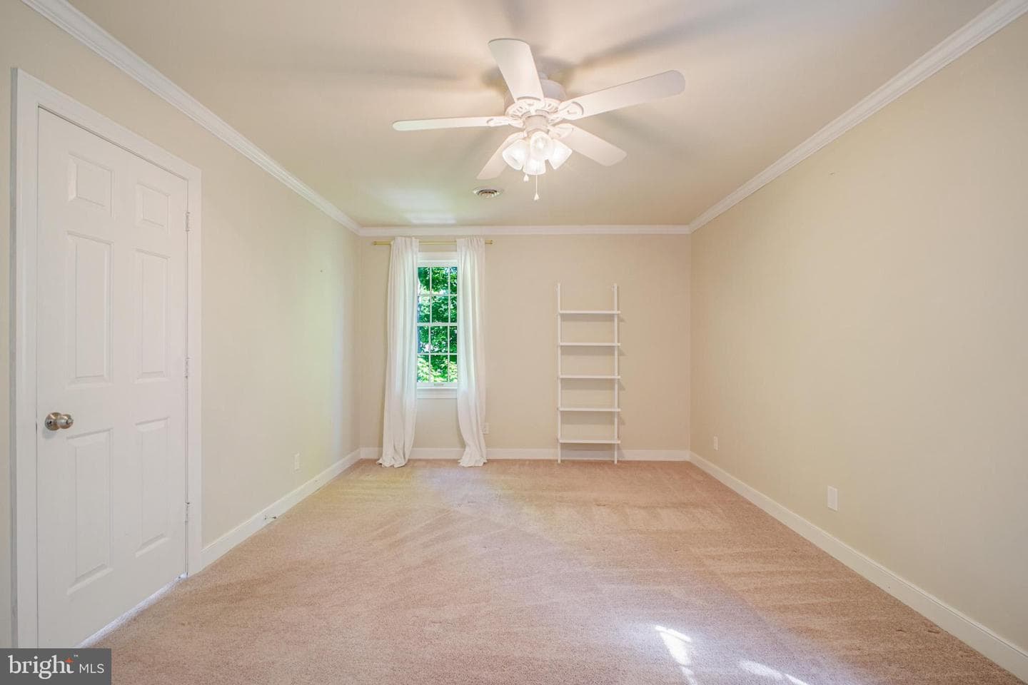 823 College Avenue #i photo 21