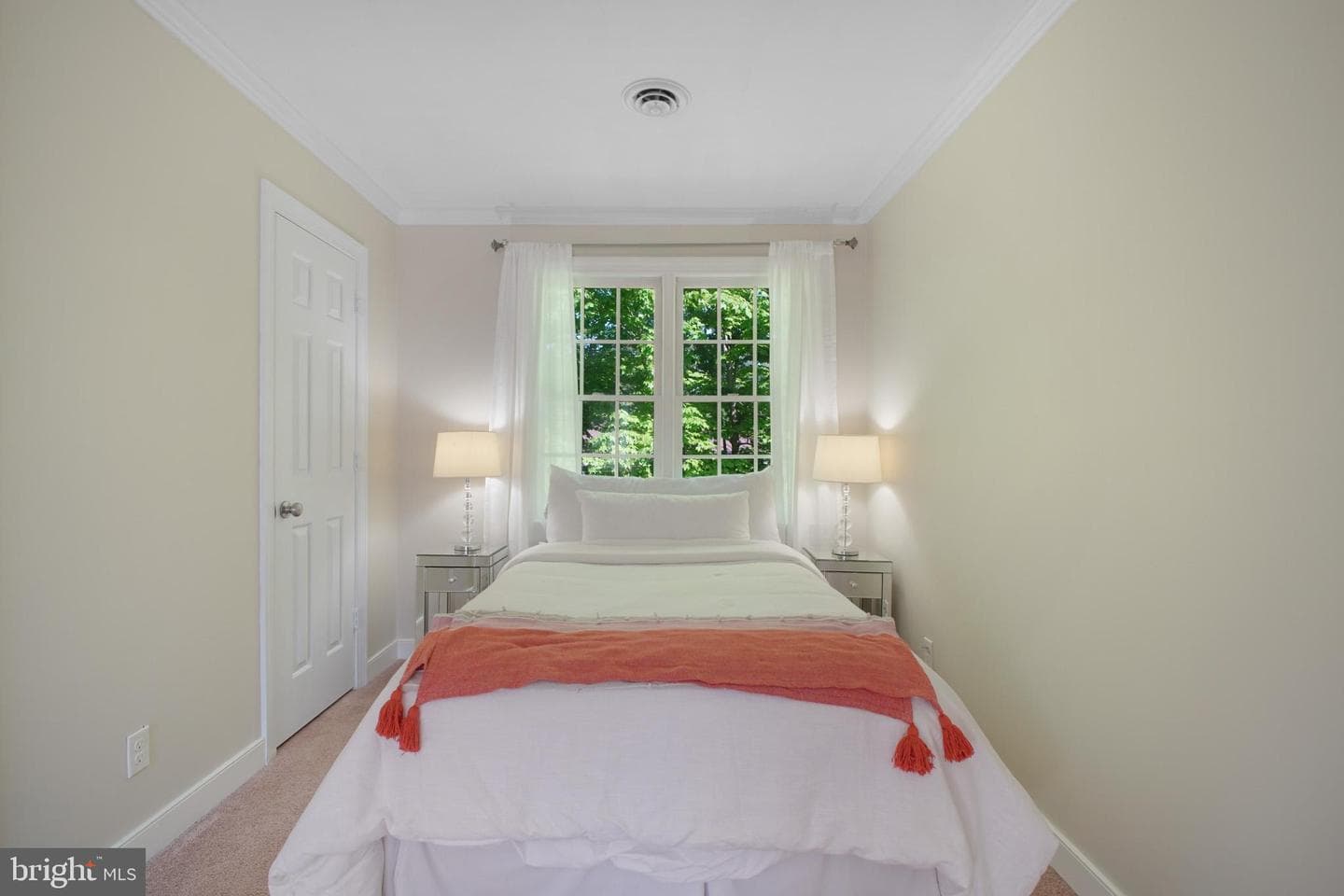 823 College Avenue #i photo 24
