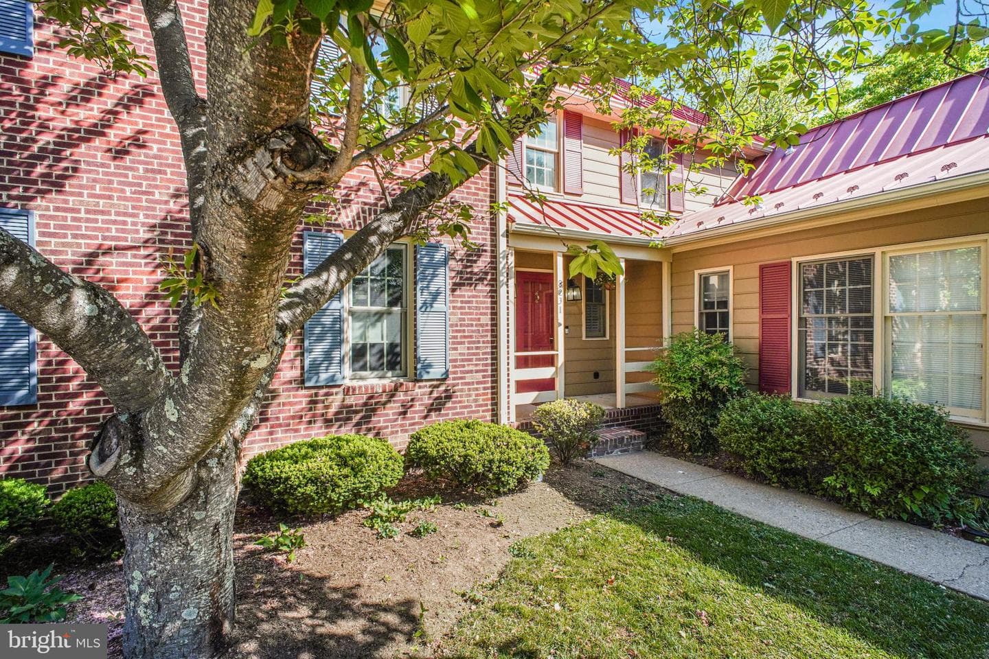 823 College Avenue #i photo 3