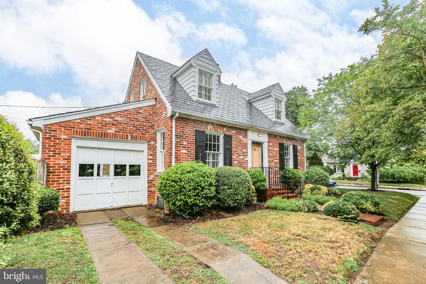800 Sylvania Avenue photo 24