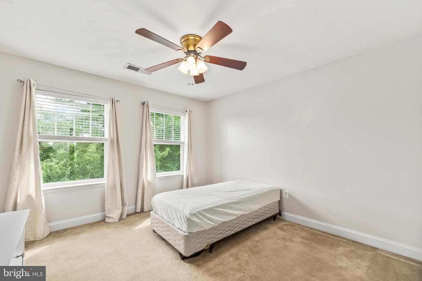 1402 Sands Cir photo 30