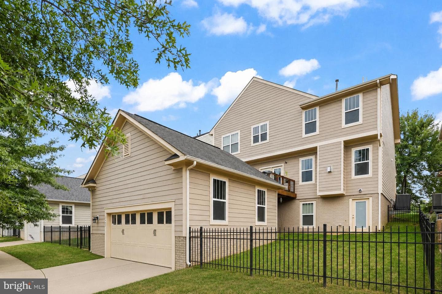 1402 Sands Cir photo 43