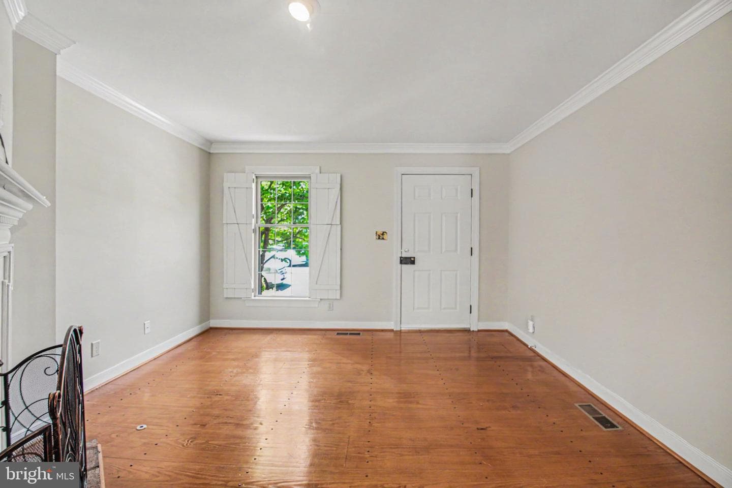 807 College Avenue photo 5