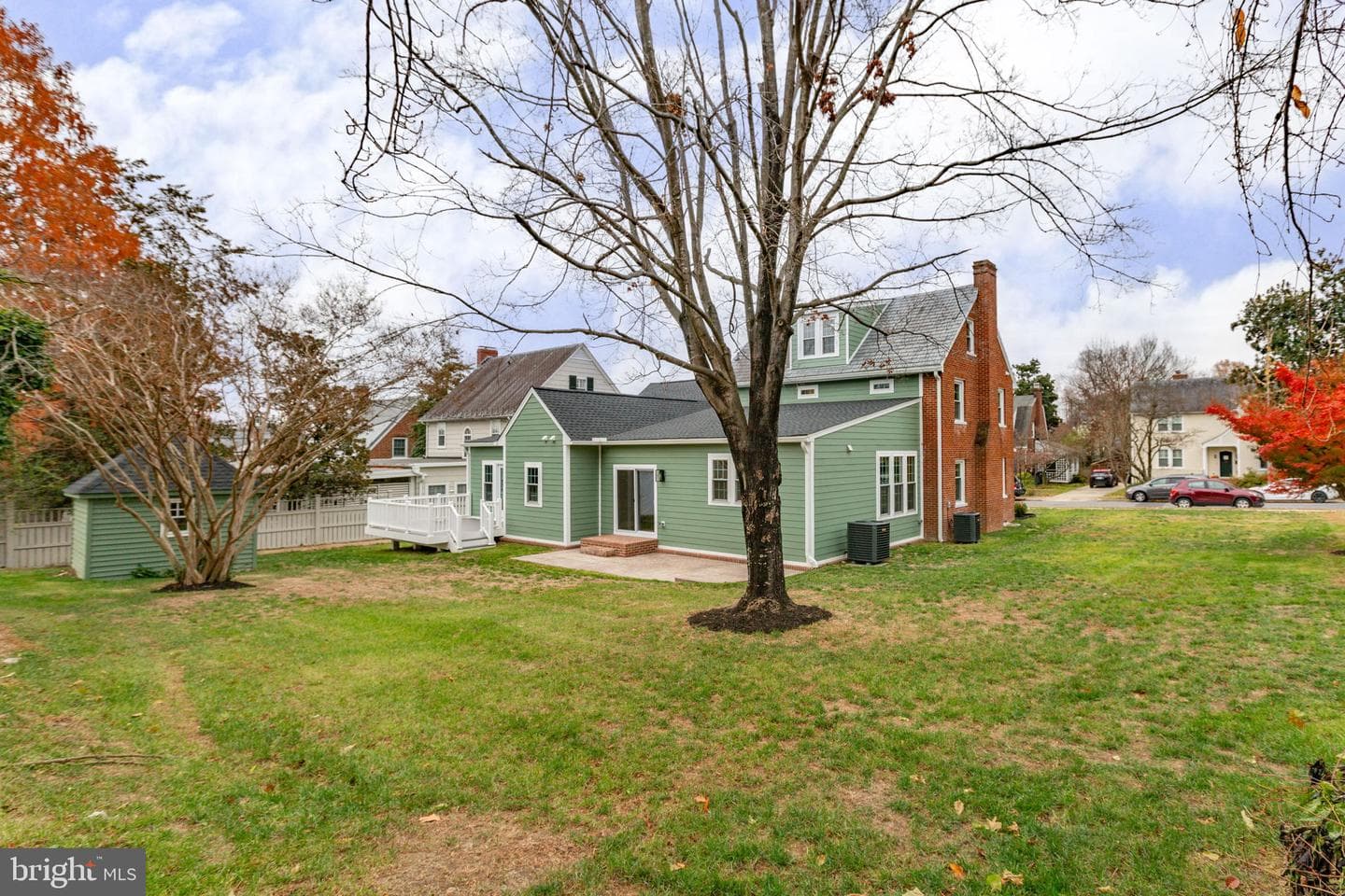 913 Sylvania Avenue photo 82