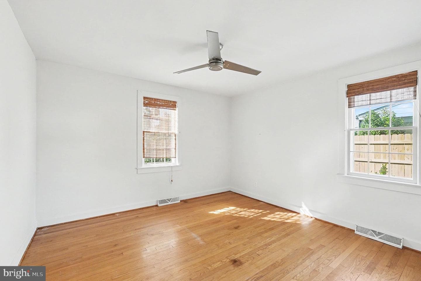 449 Hanson Avenue photo 21