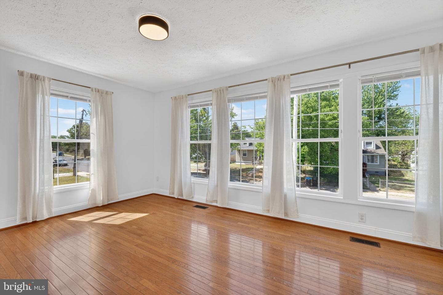 1609 Airport Avenue photo 15