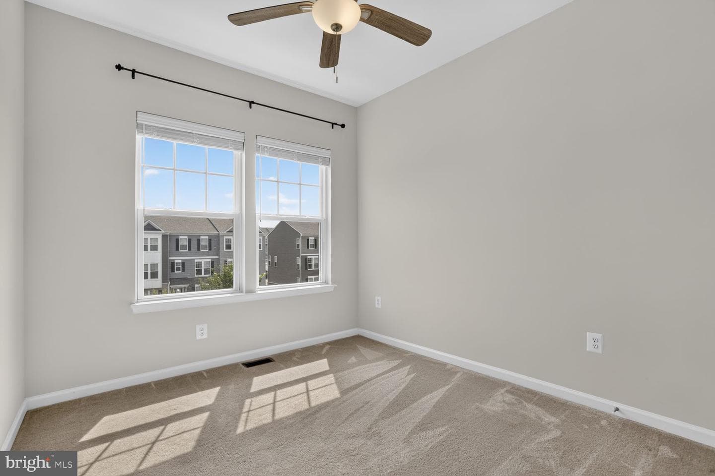 1806 Sag Harbor Lane photo 27