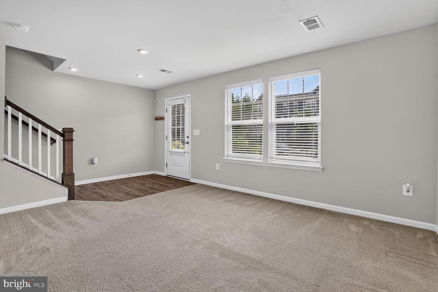 1806 Sag Harbor Lane photo 7