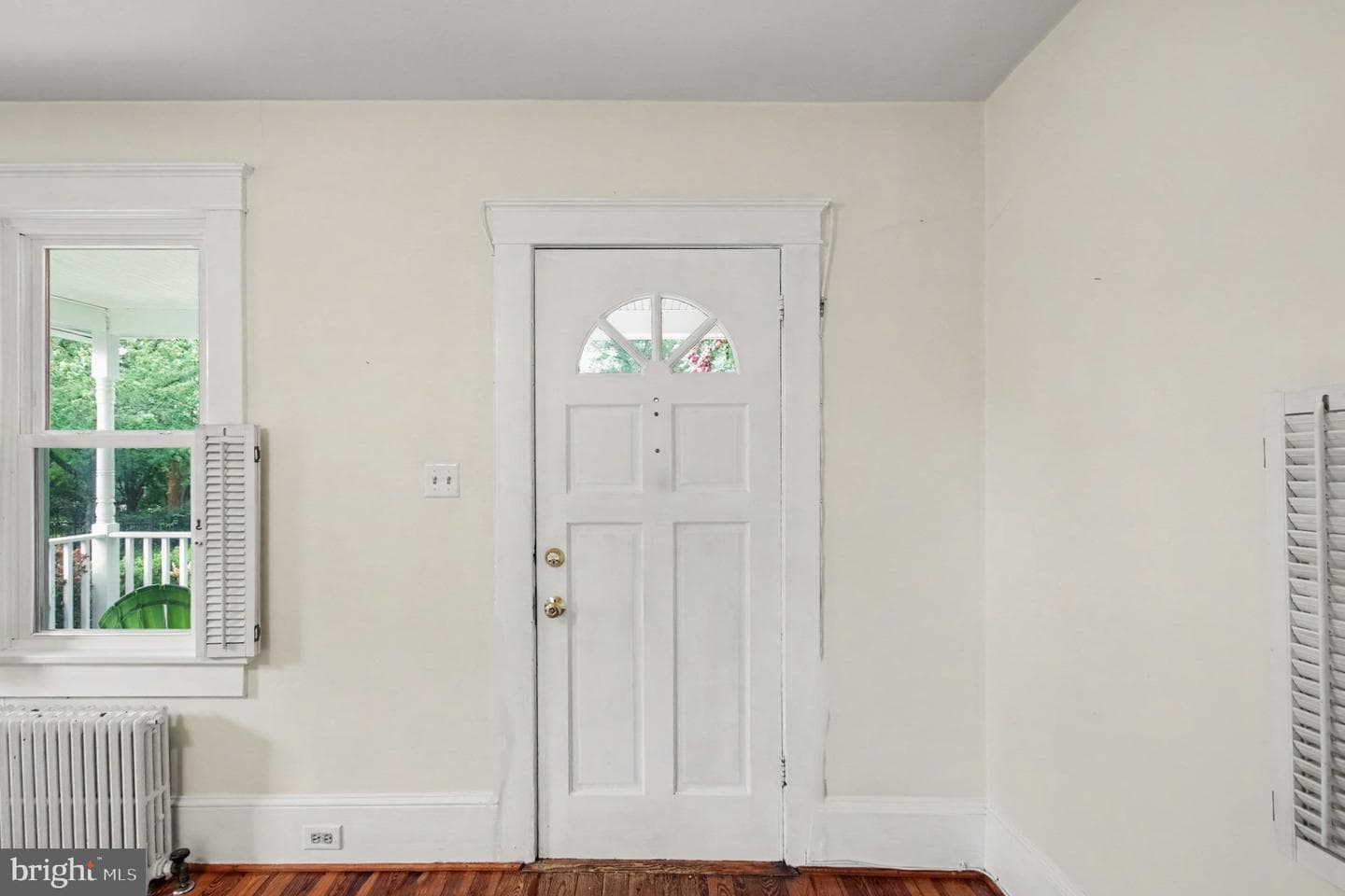 923 Monument Avenue photo 3