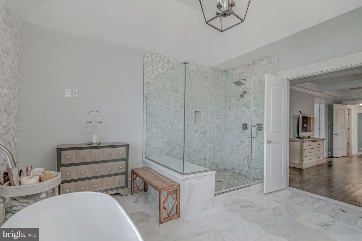 10708 Warwick Avenue photo 28