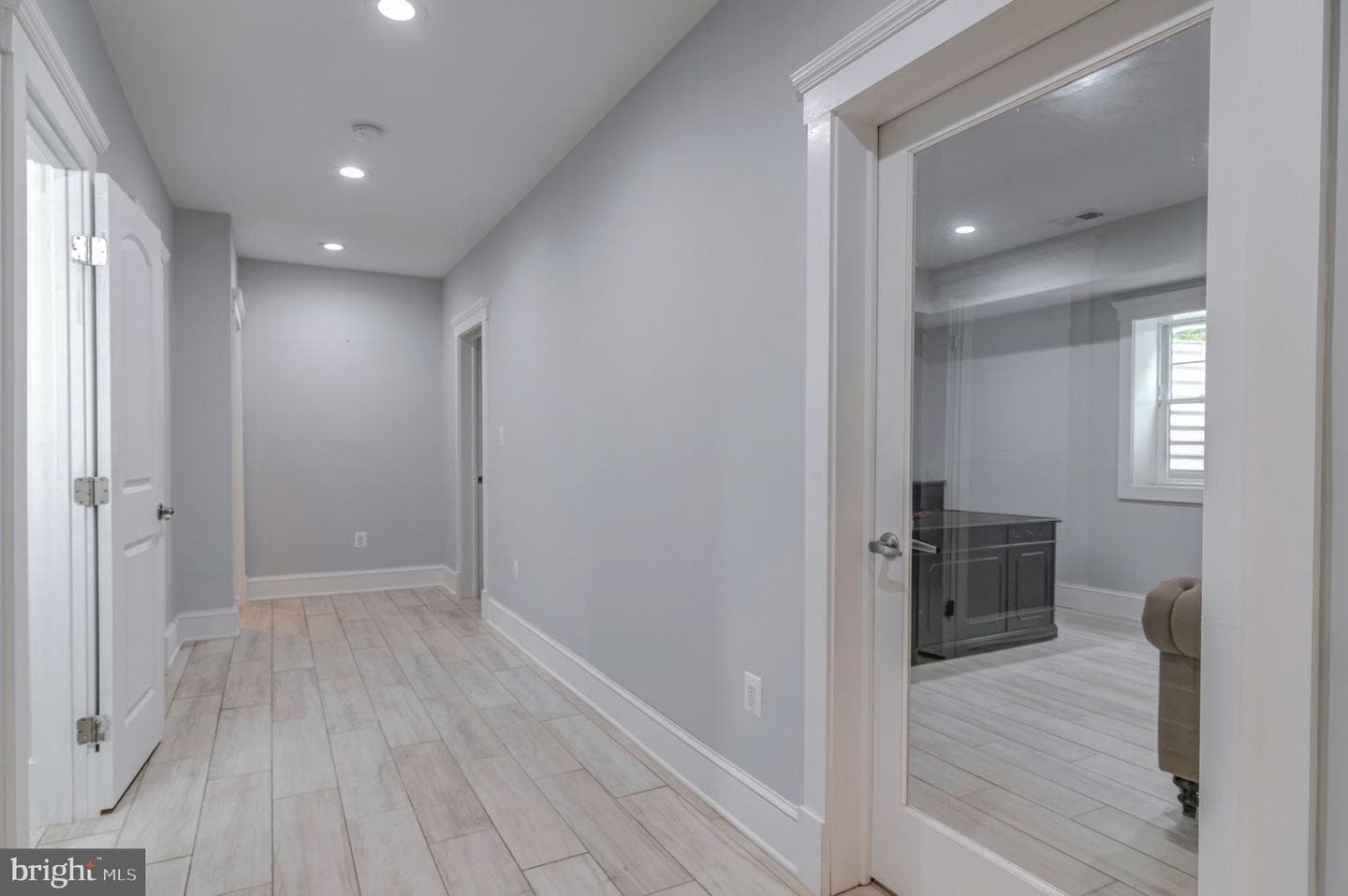 10708 Warwick Avenue photo 50