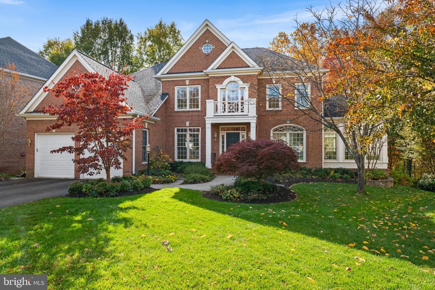 10121 Ratcliffe Manor Drive photo 2