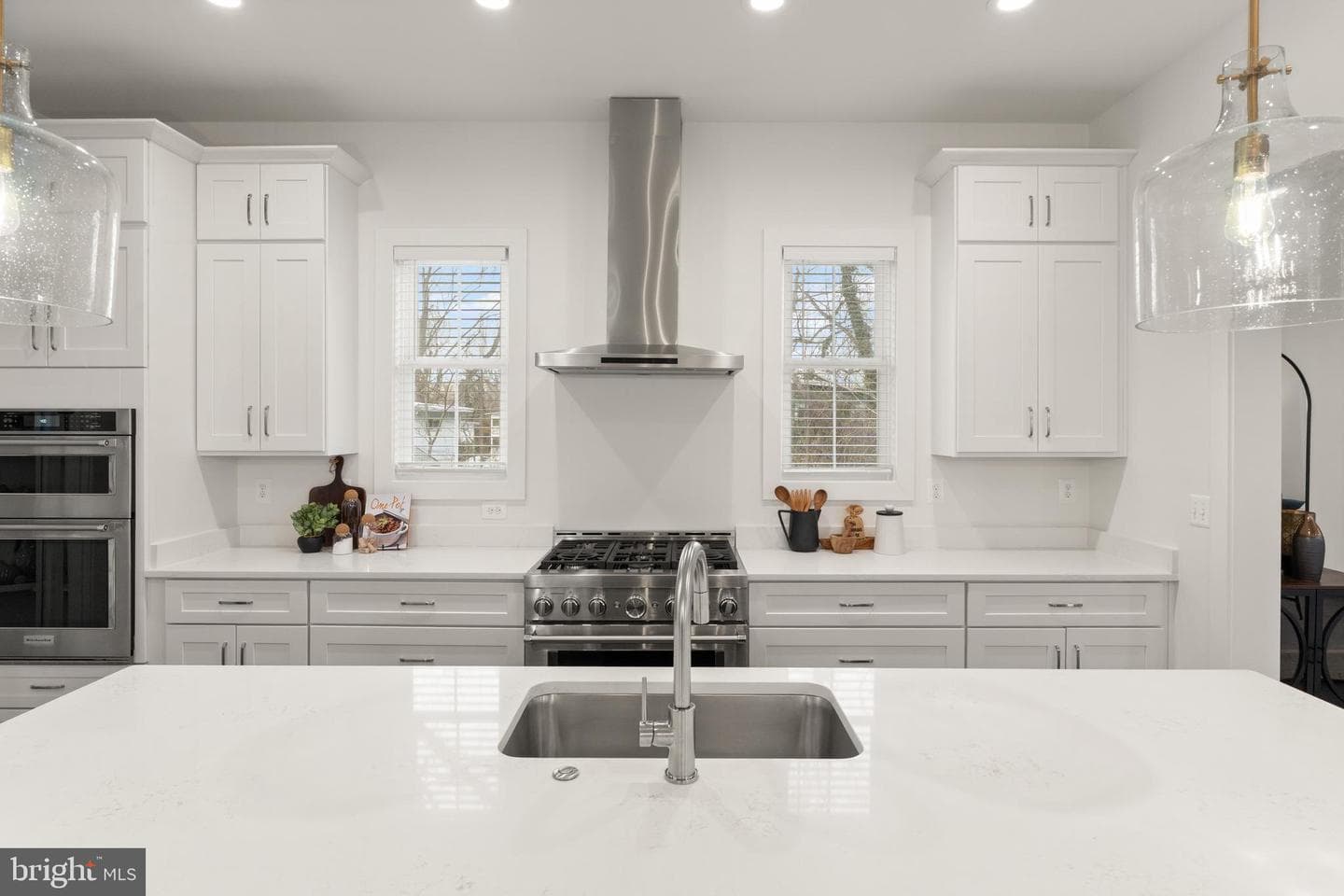 10634 Pocket Place photo 13