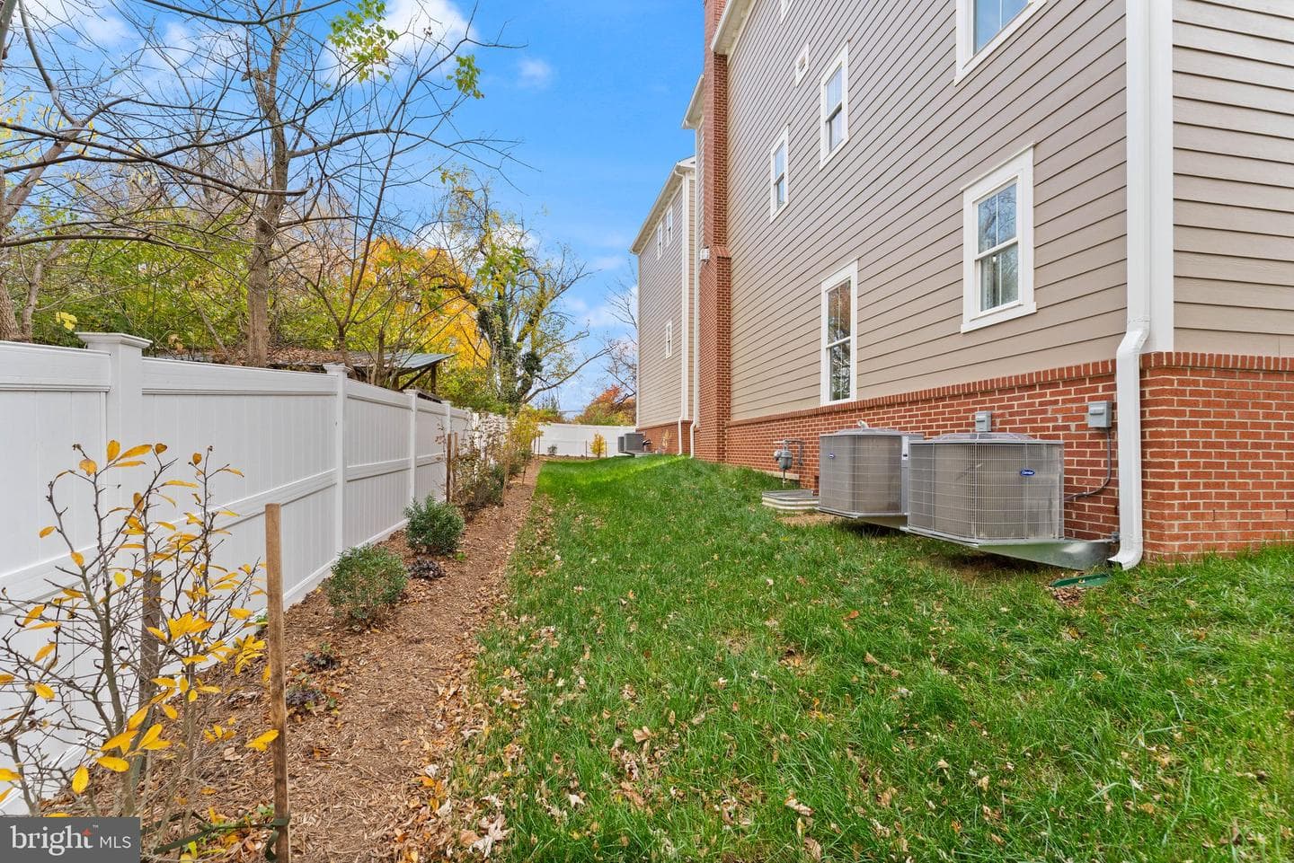 10634 Pocket Place photo 55