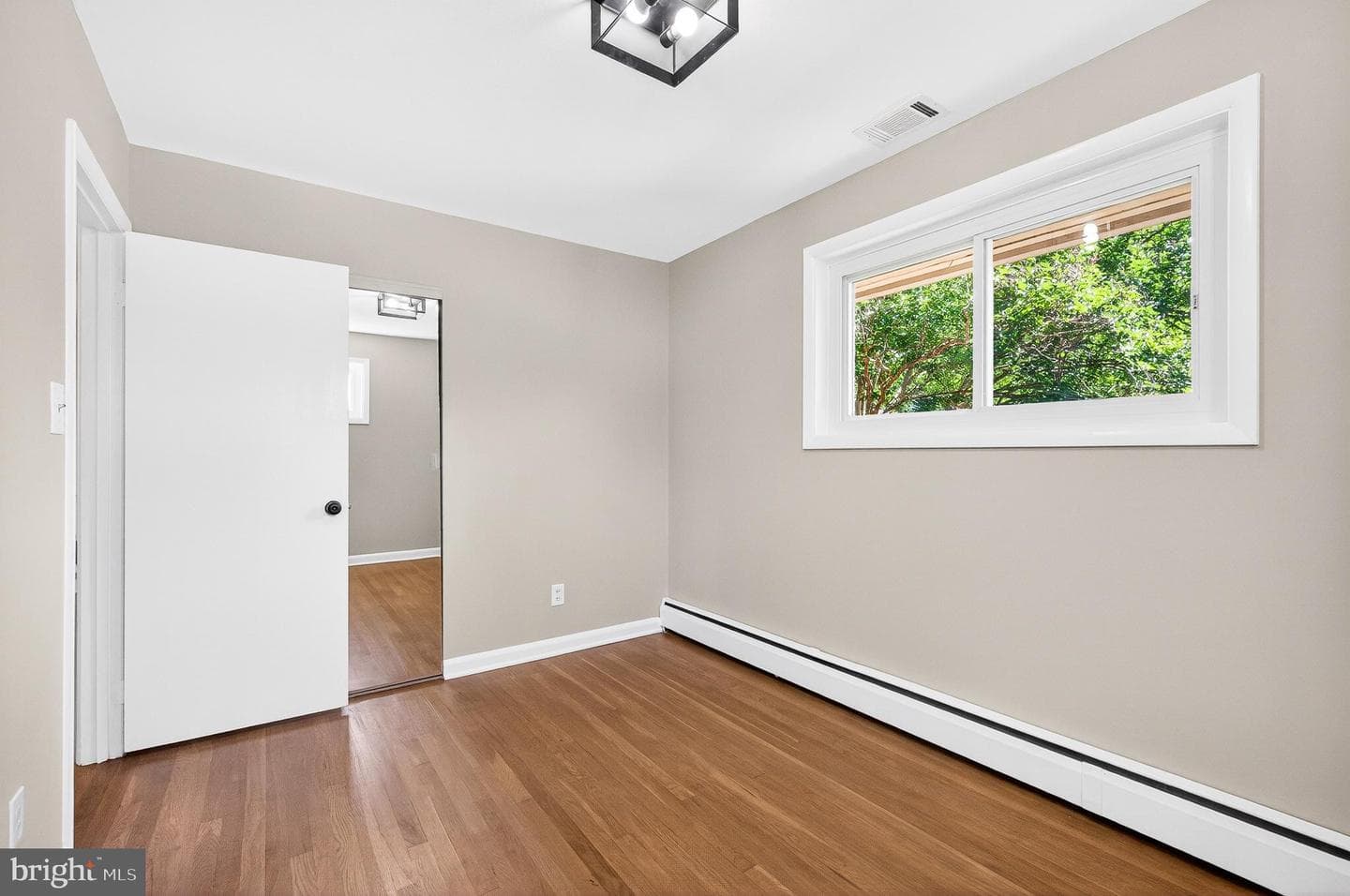 10301 Monroe Court photo 23