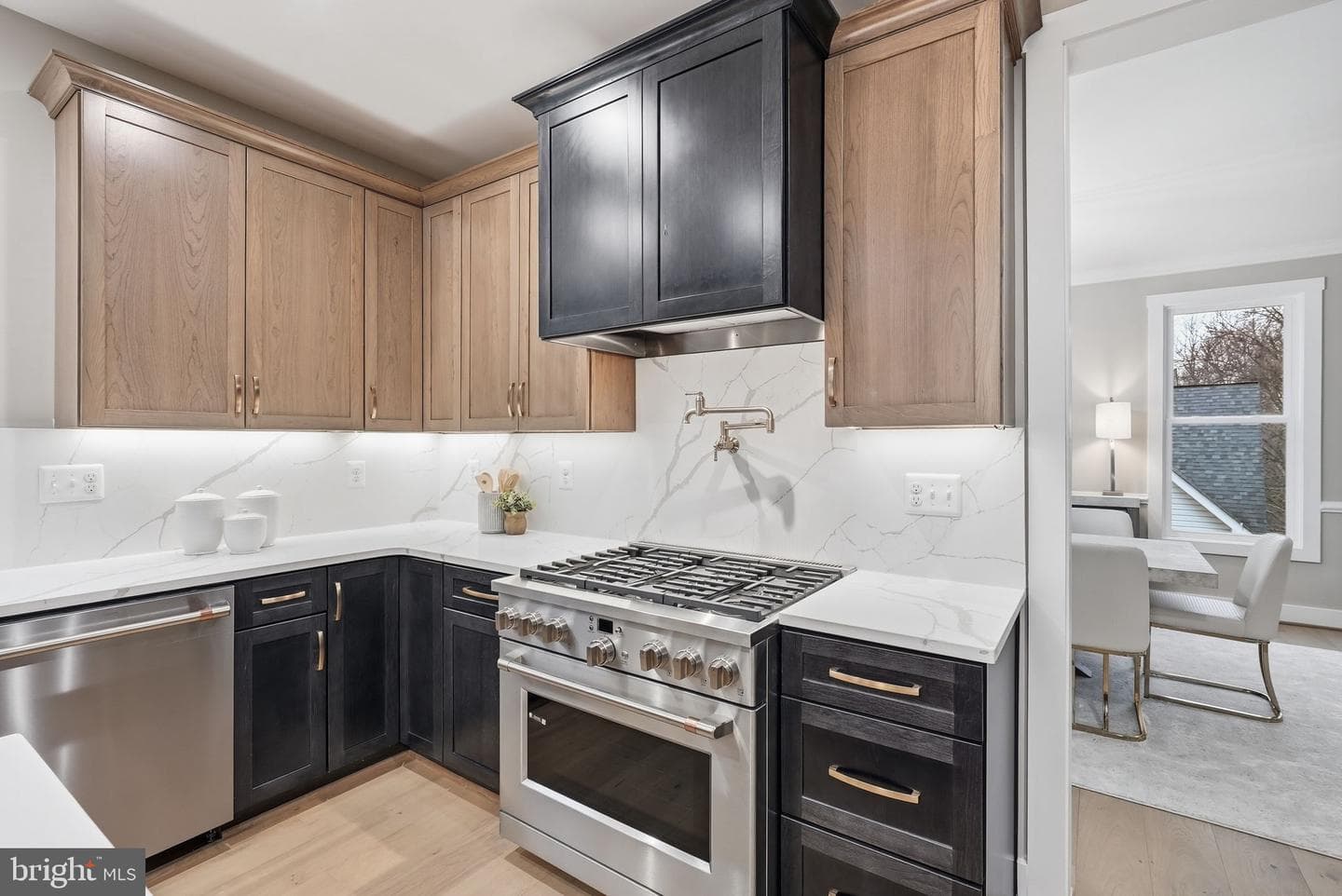 3410 Burrows Avenue photo 4