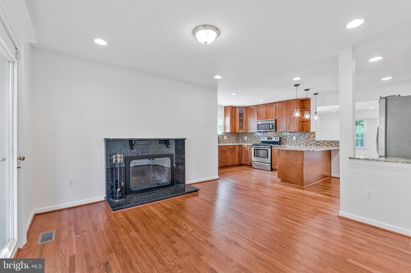 3683 Blenheim Boulevard photo 26