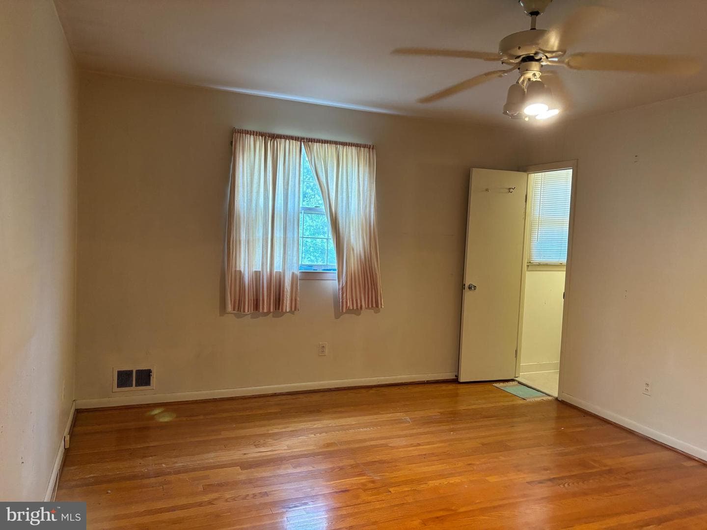 3501 Queen Anne Drive photo 17