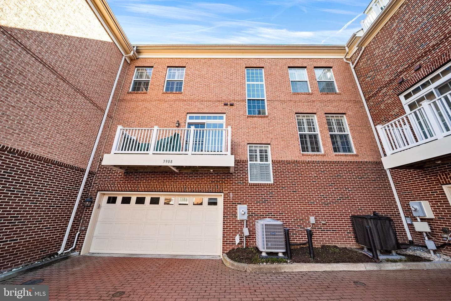 3908 Madison Mews photo 9
